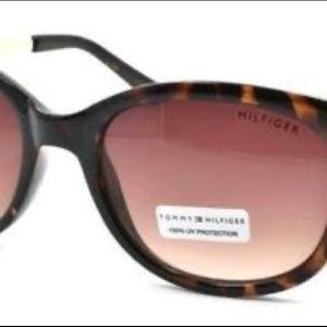 Tommy Hilfiger sunglasses - Olivia